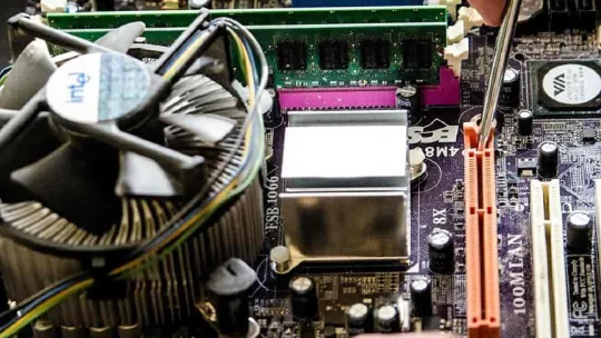 Funciones Sistemas Microinformáticos y Redes | Planeta FP