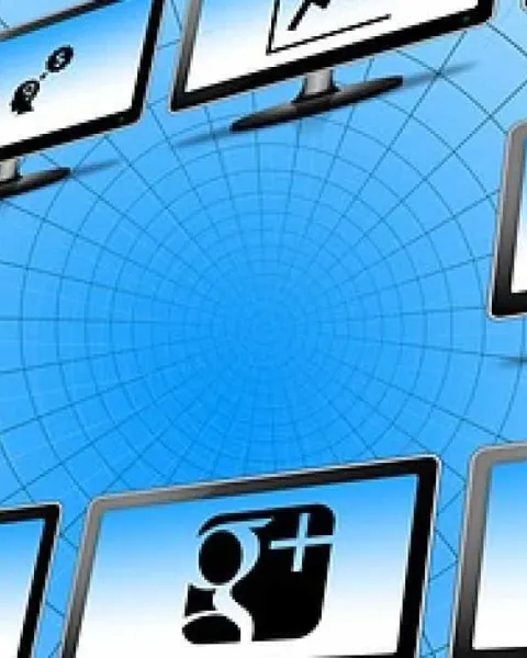 Monitores con símbolos tecnológicos | Desarrollo web